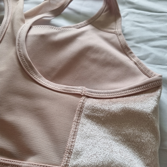 Nike Air Womens Dri-FIT Swoosh Non-Padded Sports Bra Pink S - Picture 8 of 9